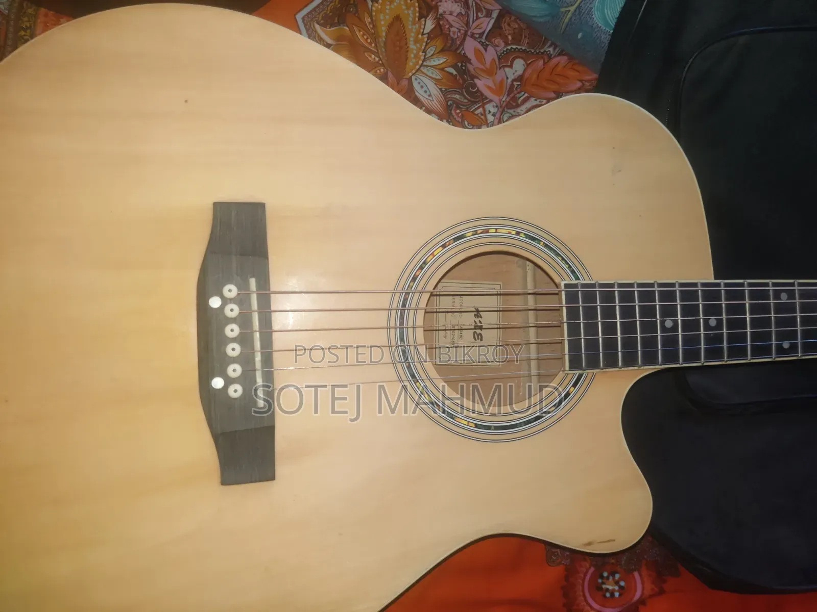 Axe 48c Guitar