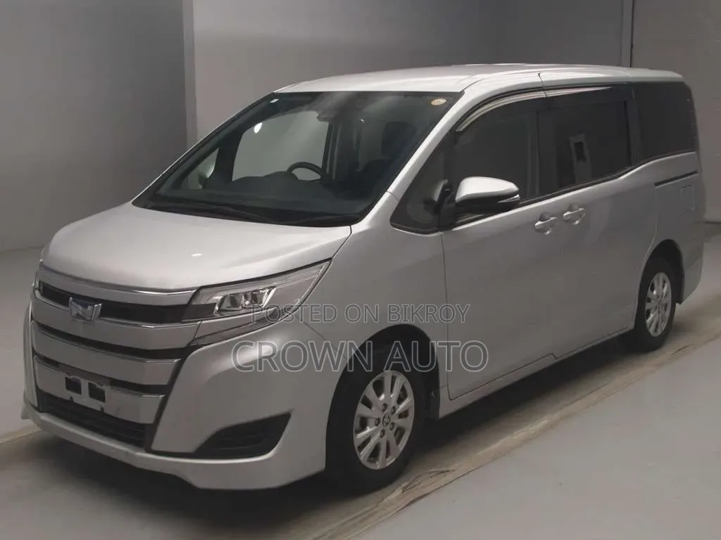 Toyota Noah 1.8 Front-Wheel Drive Hybrid (7-Seater) 2021 Silver
