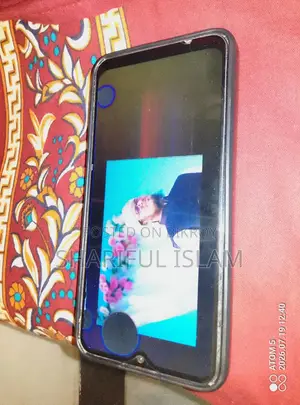 Vivo Y11 32 GB