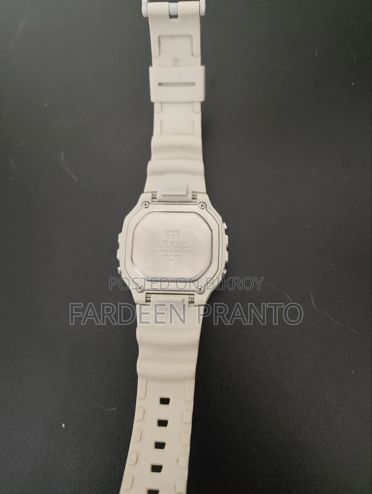 Casio W-218hc-8a