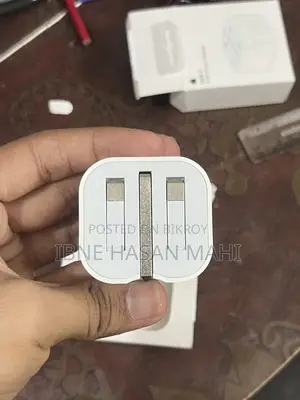 অ্যাপল অ্যাডাপ্টার উইথ কেবল
