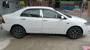 Toyota Corolla 2004 White