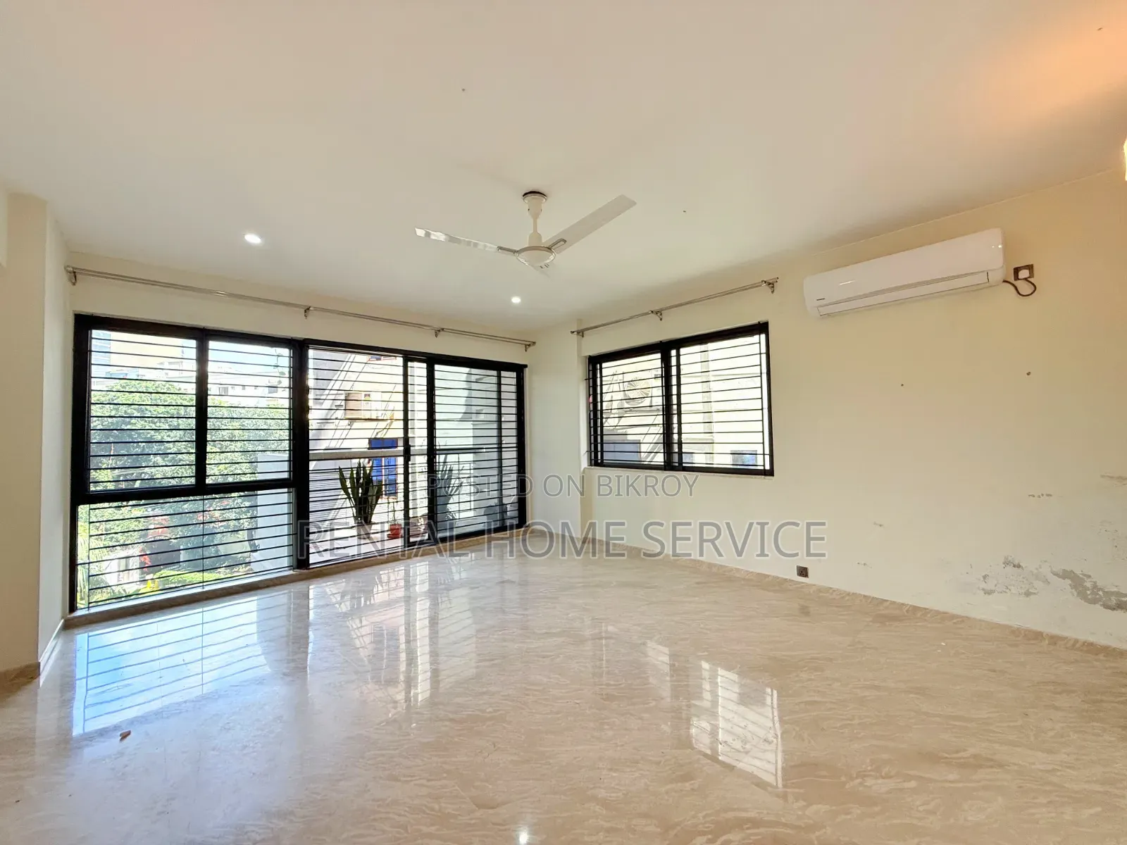 4-Bedroom Apartment in Semi-Furnished for Rent
