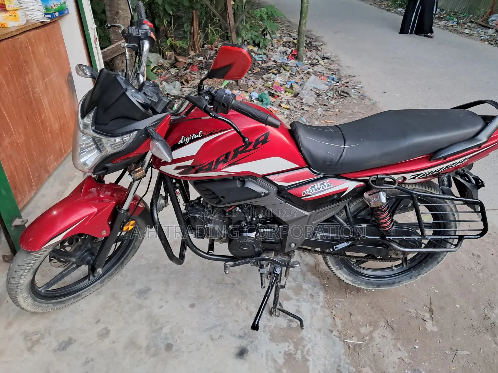 মোটরসাইকেল ২০২৩ লাল