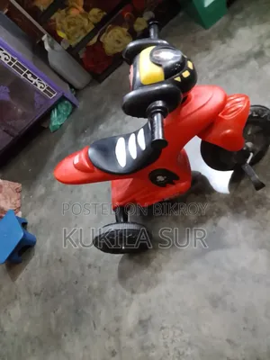 বাচ্চাদের গাড়ি