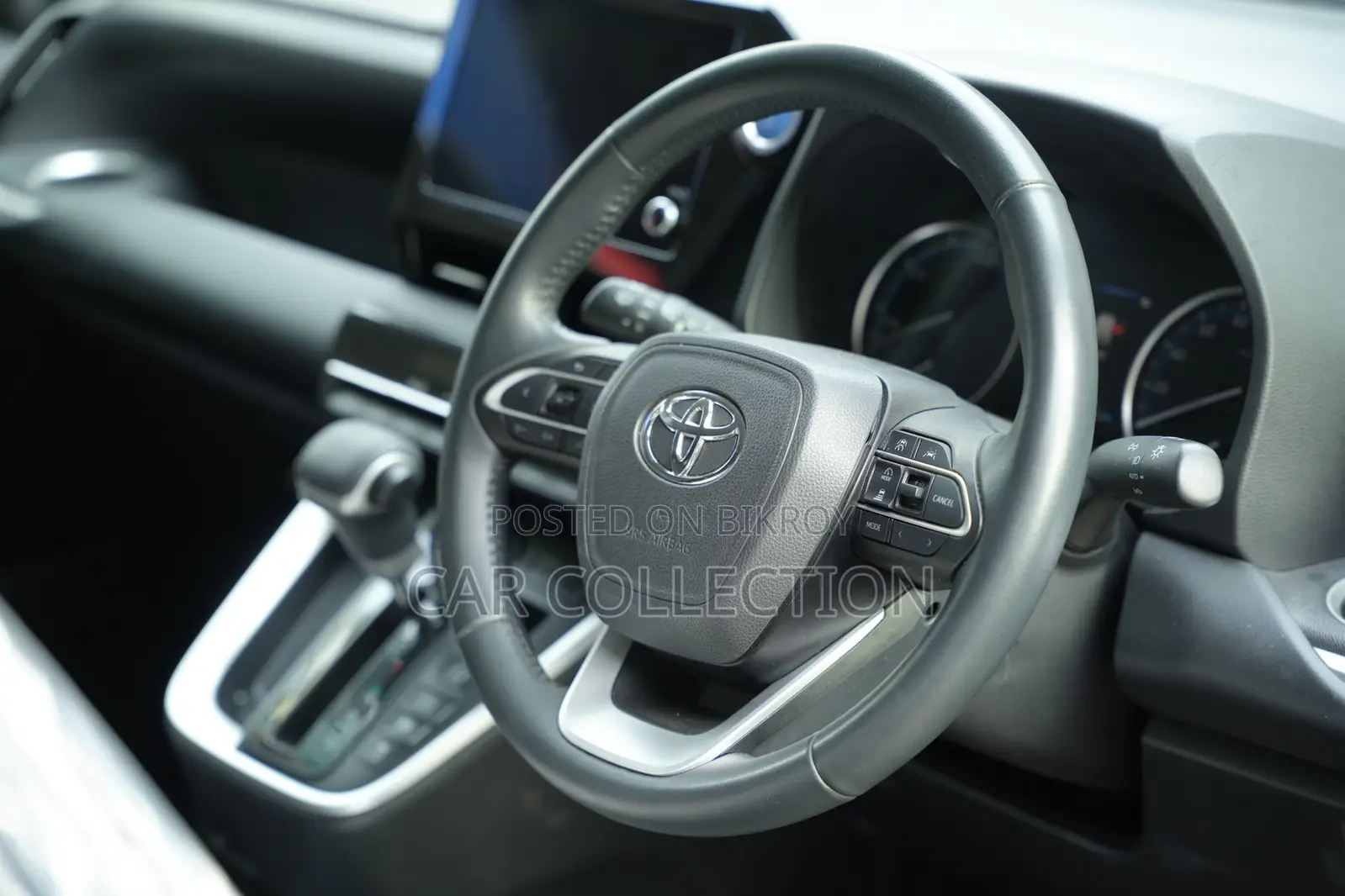 Toyota Noah 2022 Black
