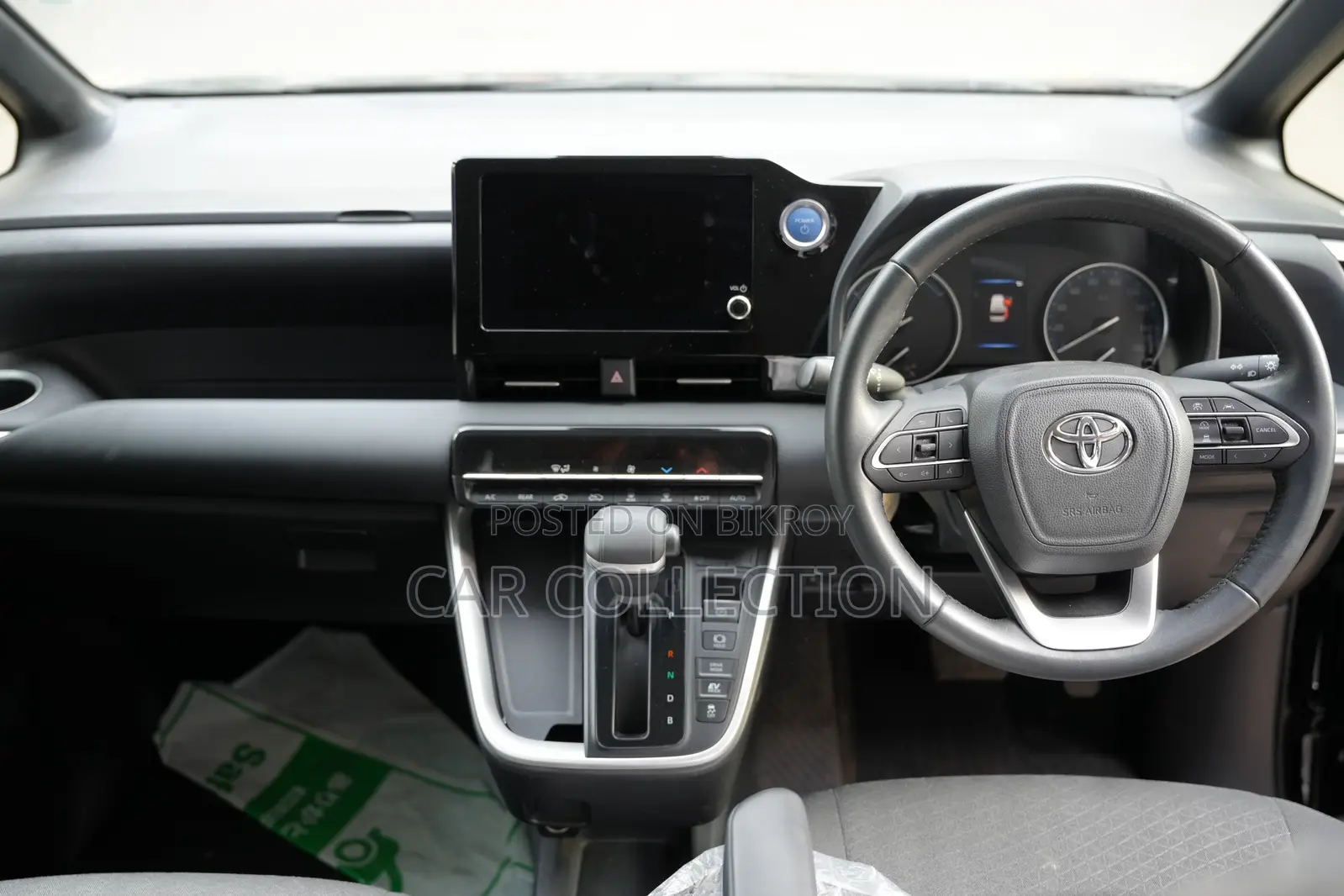 Toyota Noah 2022 Black