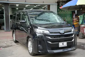 Toyota Noah 2022 Black