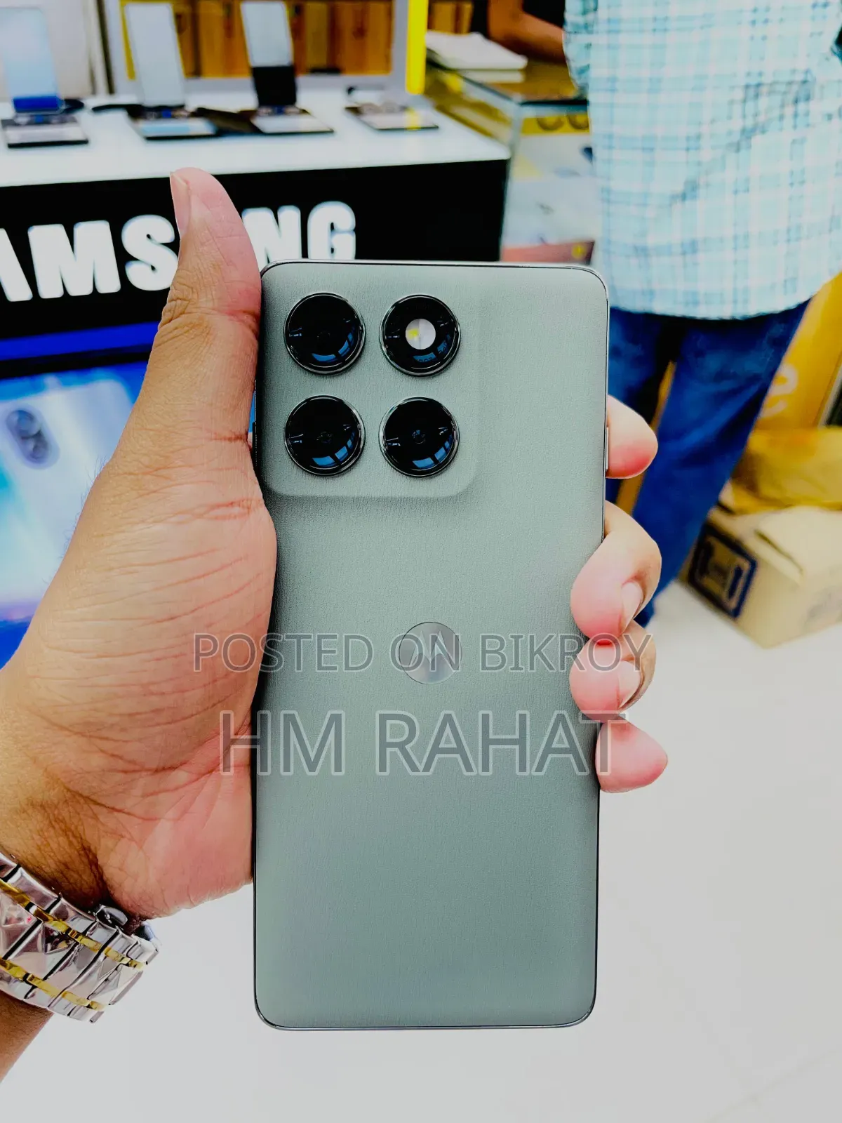 নতুন Motorola Edge 60 Pro ২৫৬ জিবি সবুজ