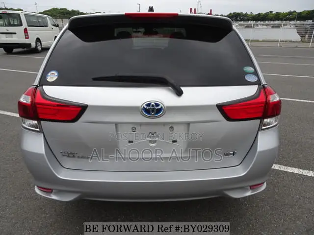 Toyota Corolla Fielder 2021 Silver