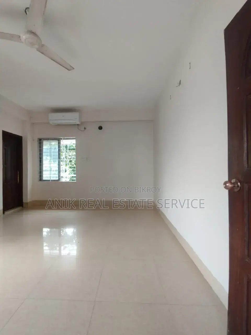 গুলশান ১-এ ২০০০ বর্গফুটের অফিস স্পেস ভাড়া হবে