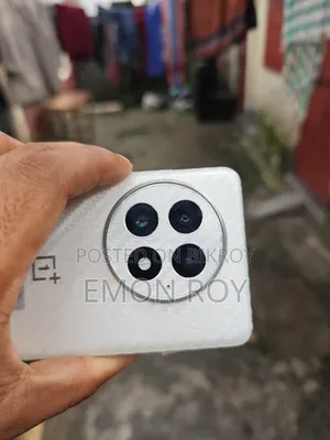 ওয়ানপ্লাস ১৩ ৫১২ জিবি সাদা