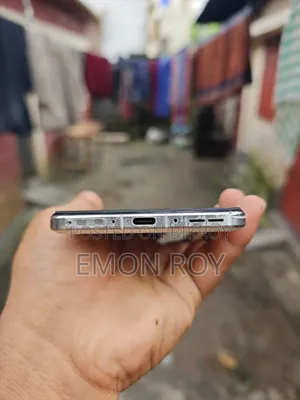 ওয়ানপ্লাস ১৩ ৫১২ জিবি সাদা
