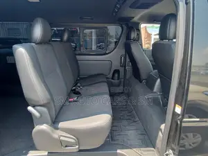 Toyota HiAce 2022 Black