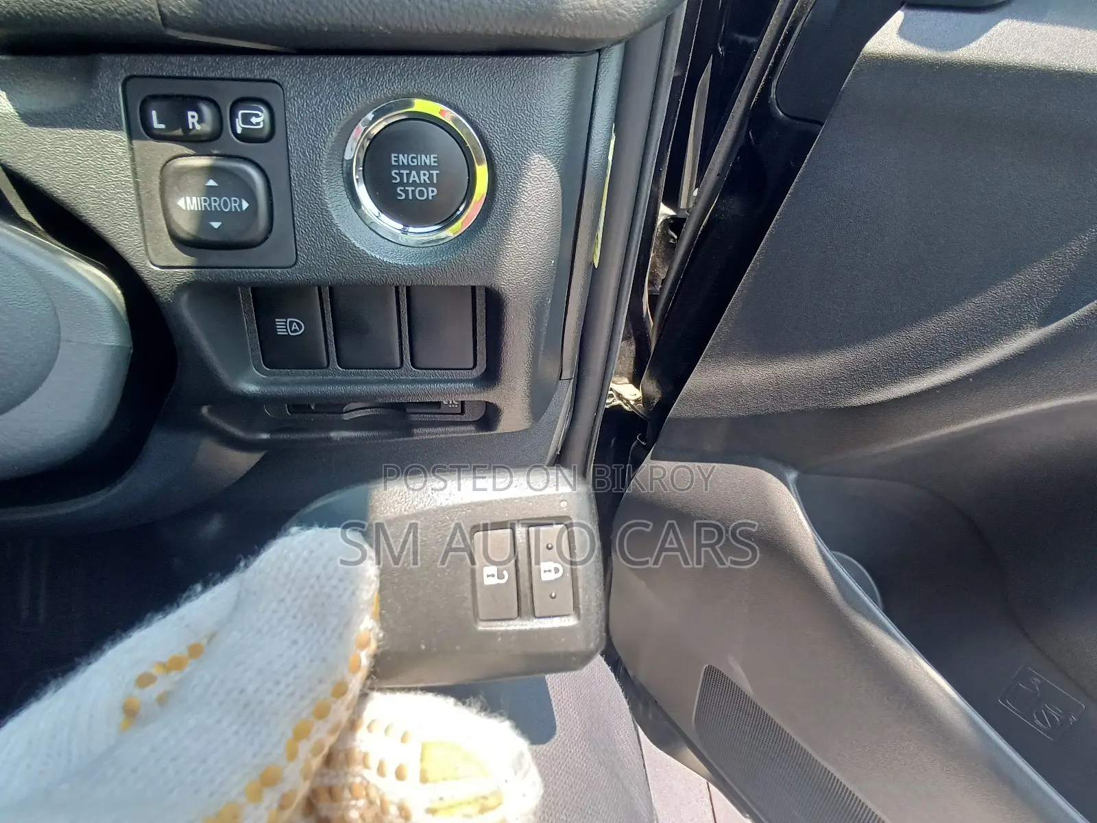 Toyota HiAce 2022 Black