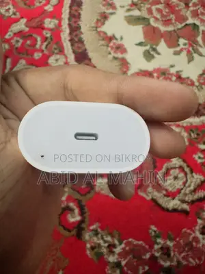 Apple Atapter