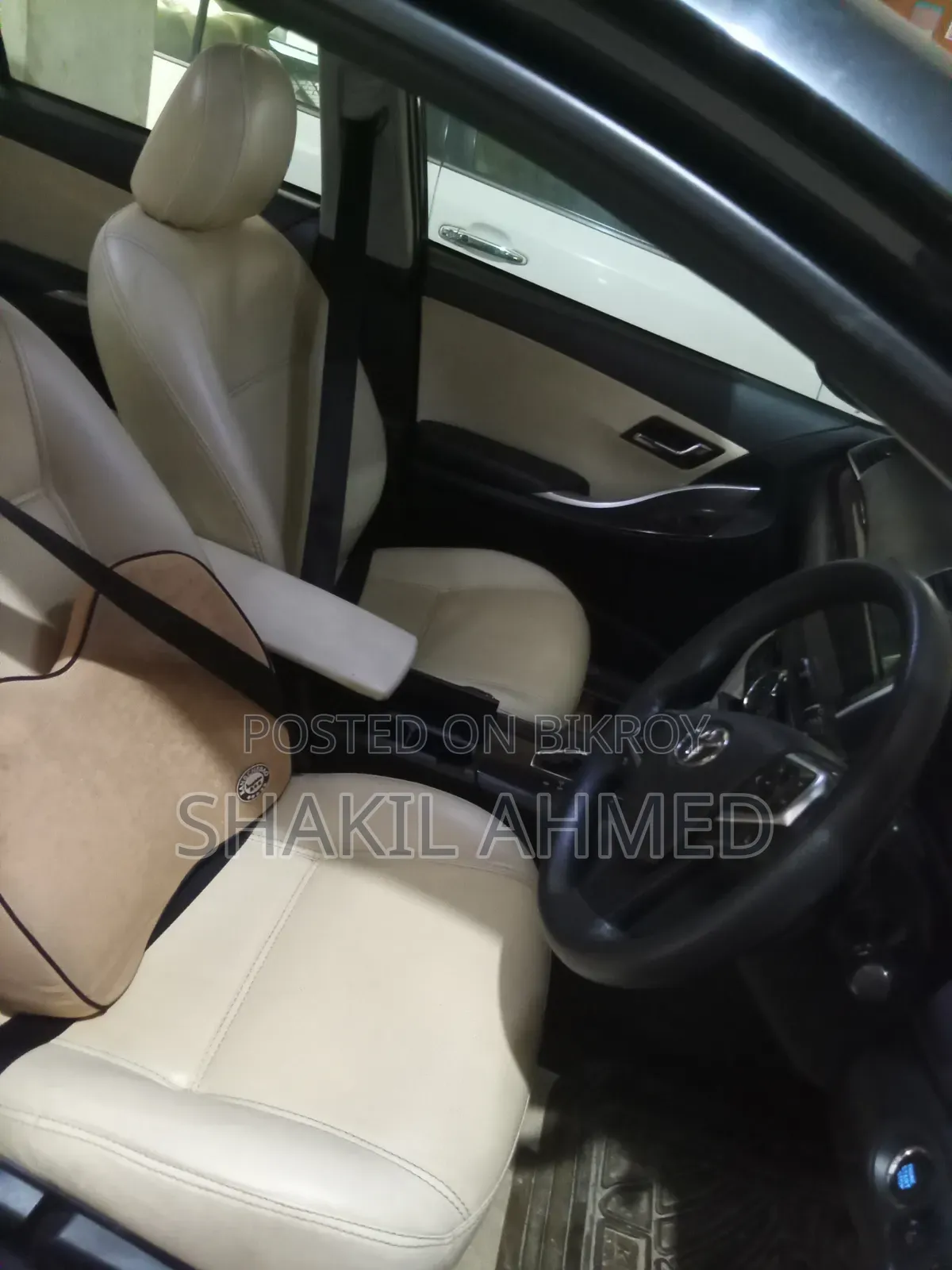 Toyota Premio 2016 Black