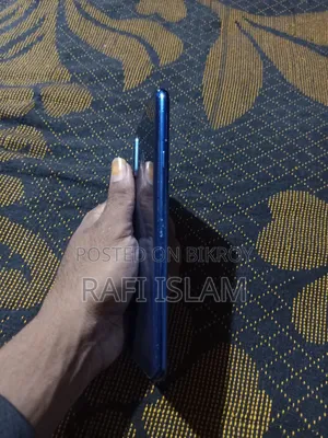 Samsung Galaxy A8S 128 GB Blue