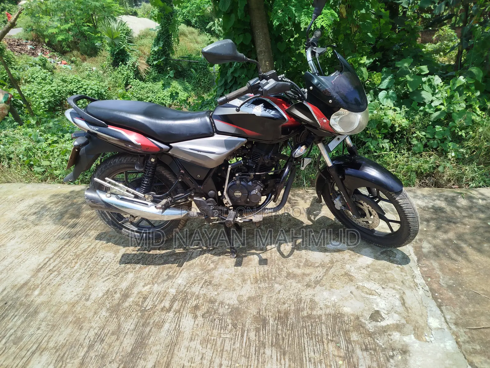 Bajaj Discover 125 2020 Black