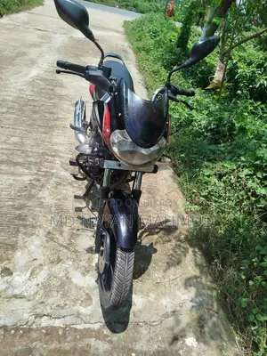 Bajaj Discover 125 2020 Black
