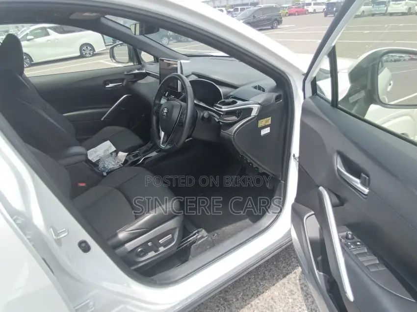 Toyota Corolla Cross 2024 Pearl