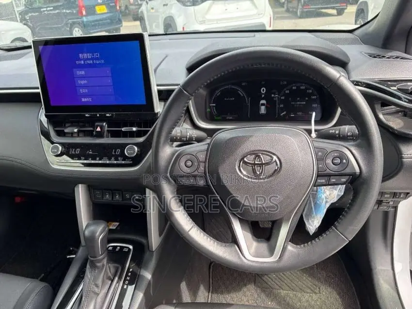 Toyota Corolla Cross 2024 Pearl