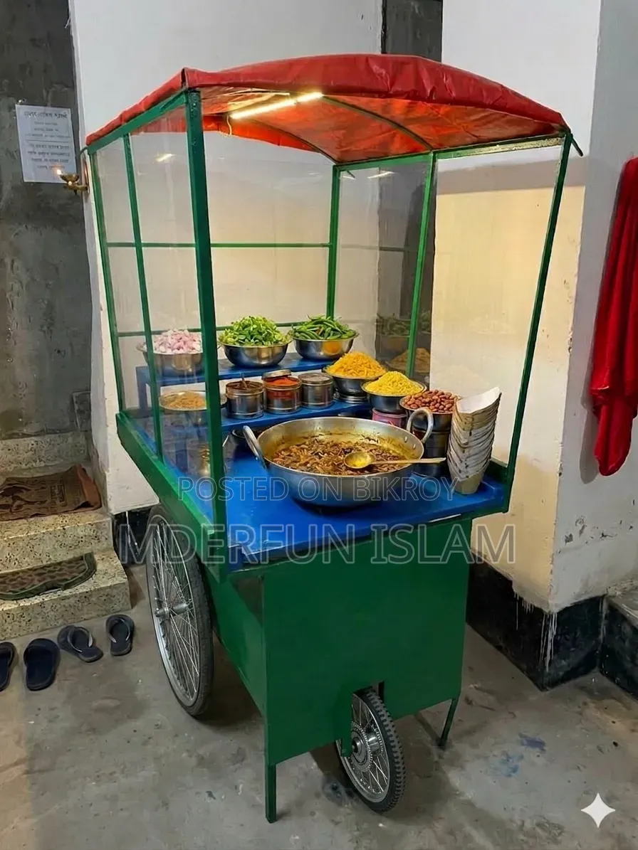Three-wheeled beautiful food cart