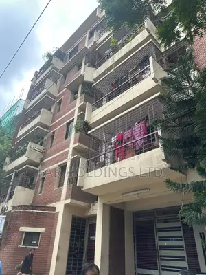 ধানমন্ডিতে ৩ বেডরুমের অ্যাপার্টমেন্ট বিক্রির জন্য
