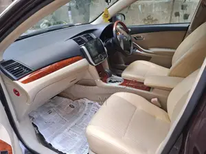 Toyota Premio 2015 Maroon