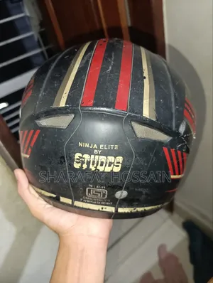 STUDDS Helmet