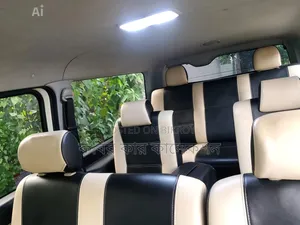 Toyota HiAce 2018 White