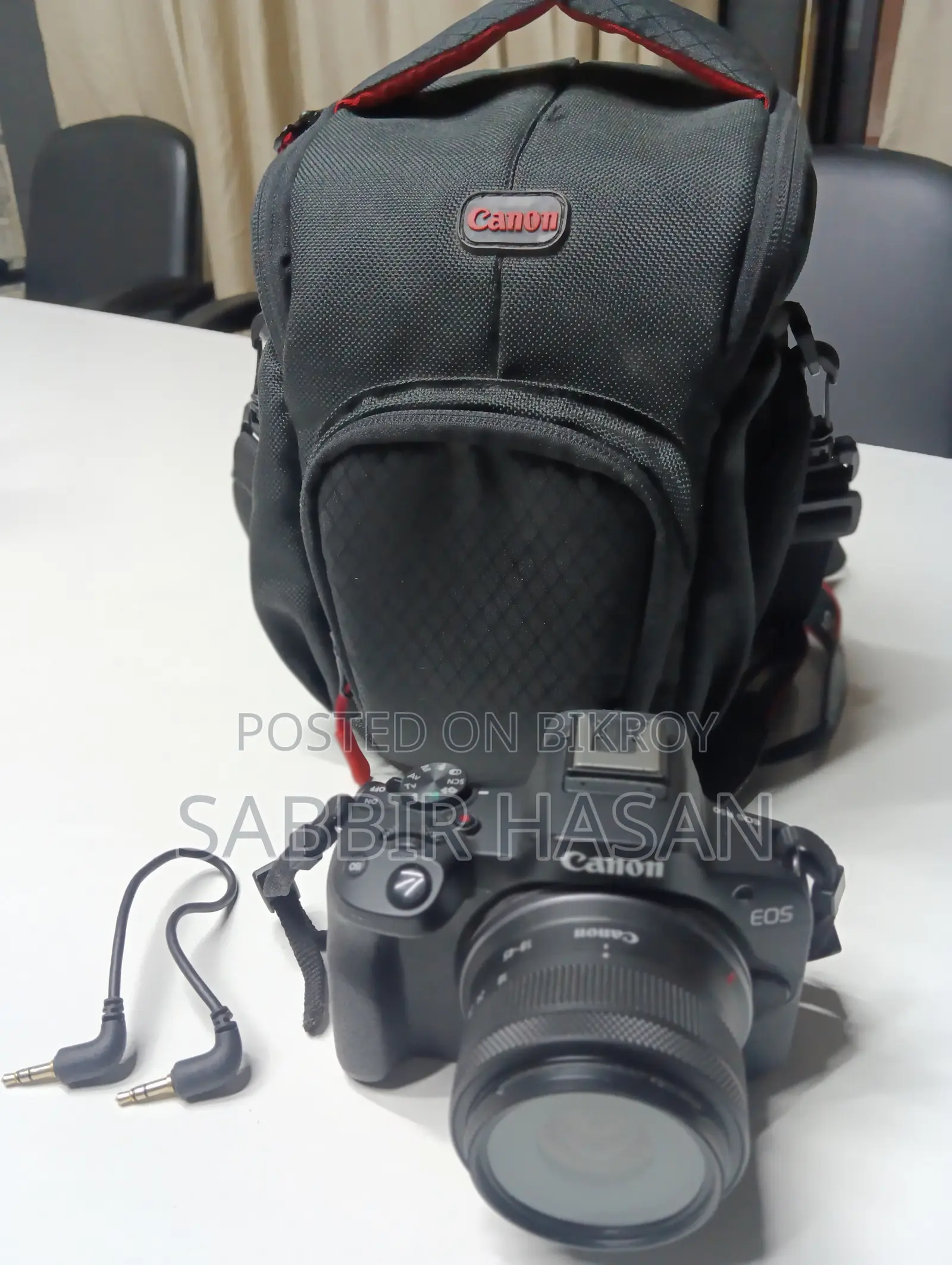 Canon EOS R50 Mirrorless Camera (18-45mm Lens)