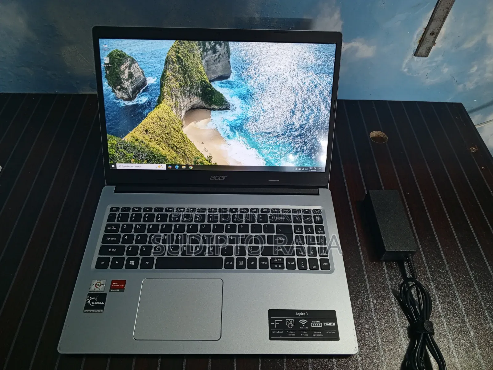Laptop Acer Aspire 3 12GB AMD Ryzen HDD+SSD 1.5TB