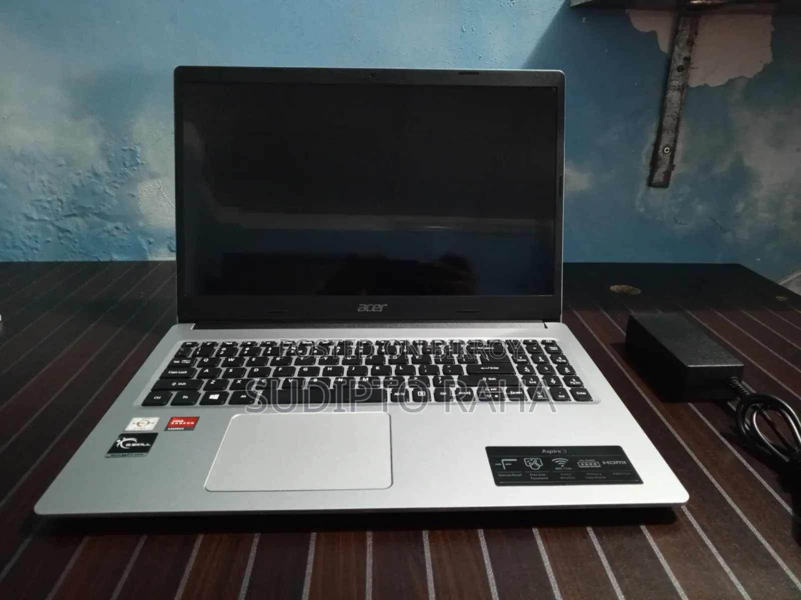 Laptop Acer Aspire 3 12GB AMD Ryzen HDD+SSD 1.5TB