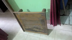 Wood Stand for Freeze