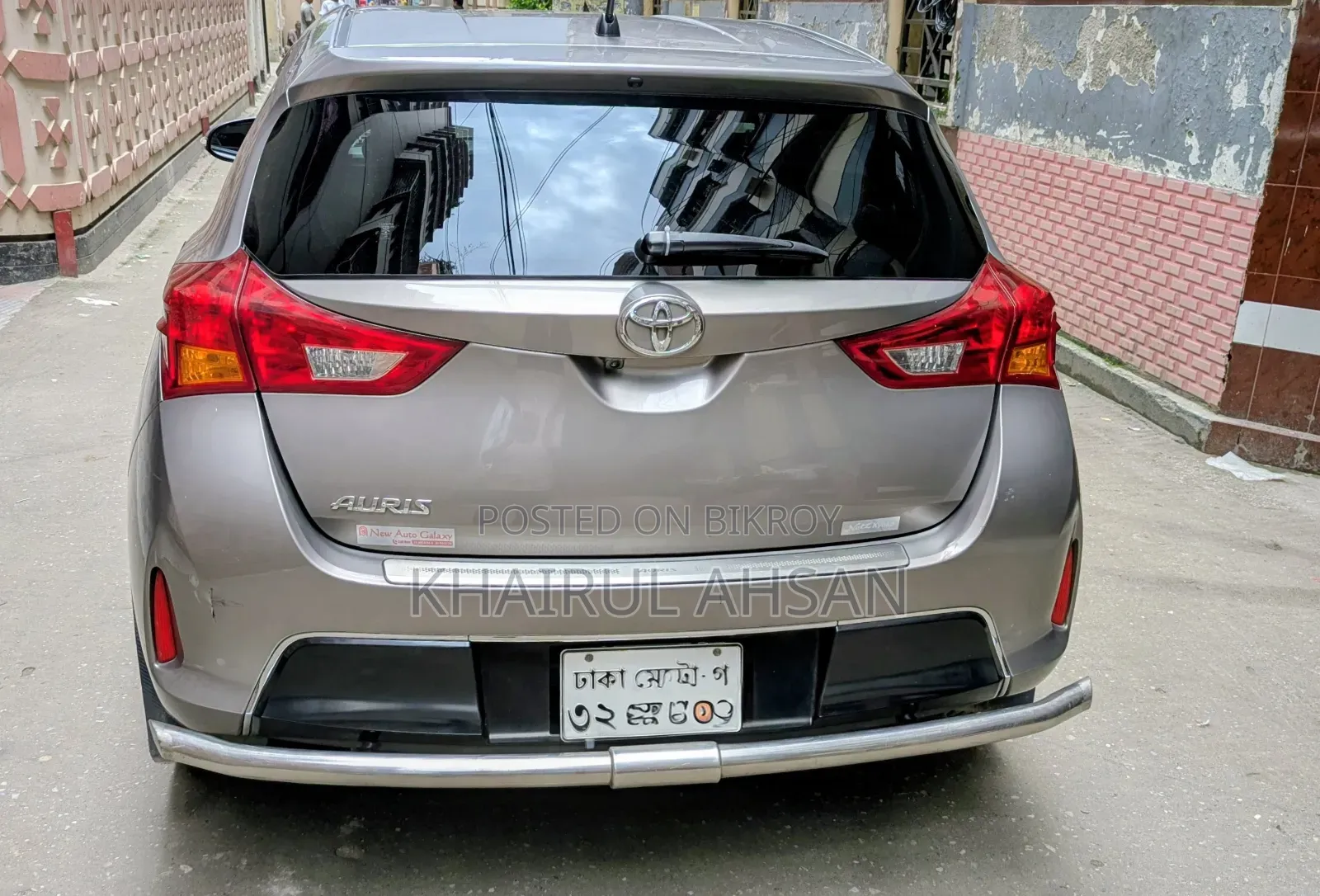 Toyota Auris 2012 Gray