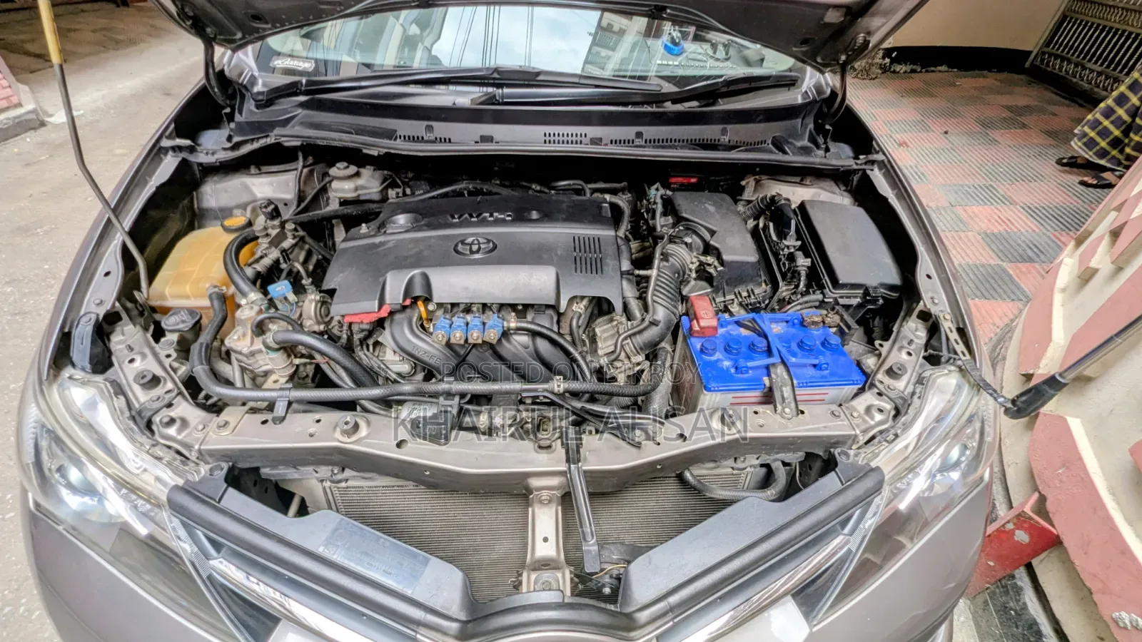 Toyota Auris 2012 Gray