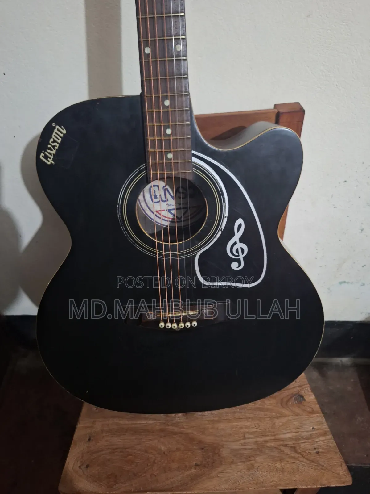 Gibson Venus Black