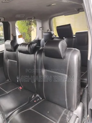 Toyota Noah 2011 Gray