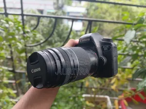Canon 6D Full Frame Camera 75-300 Telephoto Lens