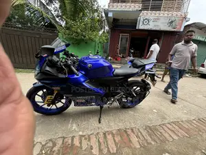 ইয়ামাহা ২০২২ ব্লু