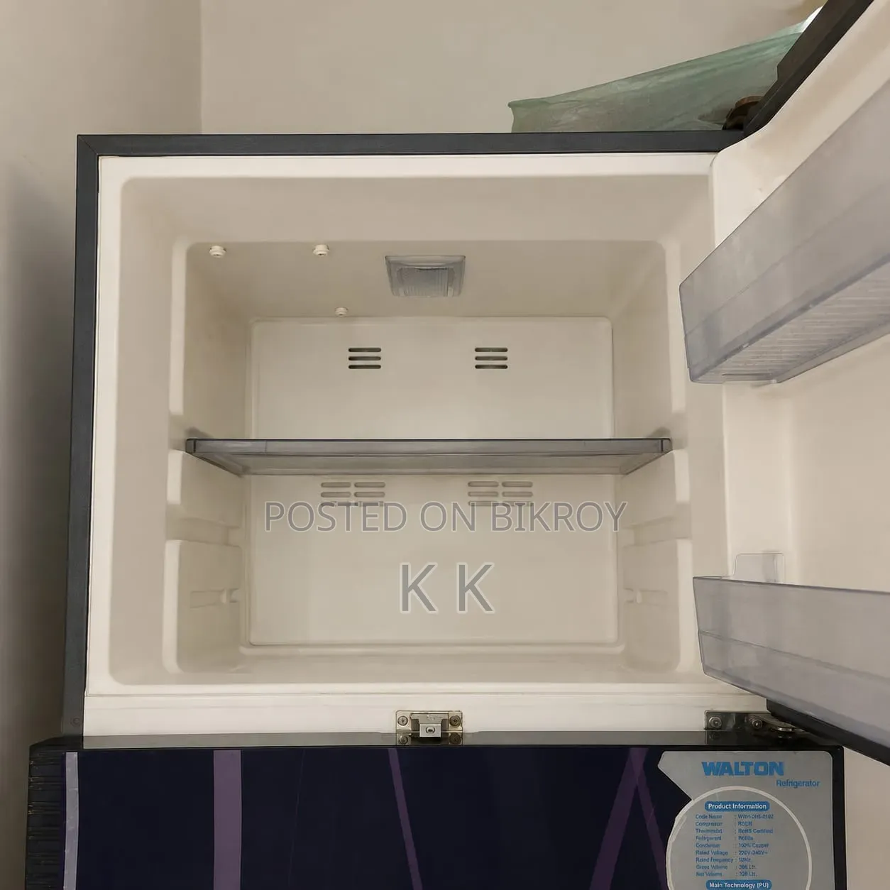 Walton 386 Liter Refrigerator for sale