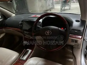 টয়োটা প্রিমিও ১.৫ এফডব্লিউডি ২০০৪ সিলভার