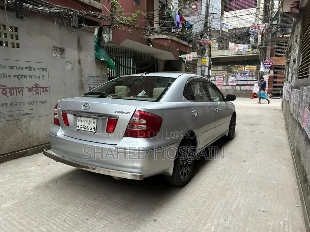 টয়োটা প্রিমিও ১.৫ এফডব্লিউডি ২০০৪ সিলভার