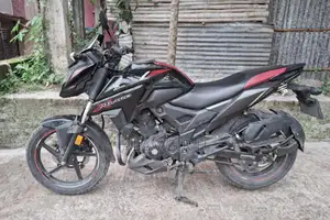 হোন্ডা এক্স-ব্লেড ১৬০ ২০২১ কালো