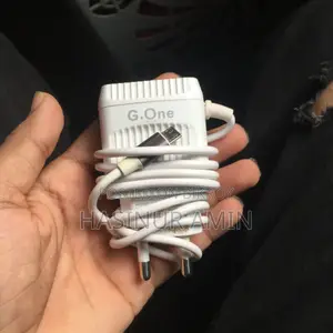 G One 15 Watt Mobile Charger