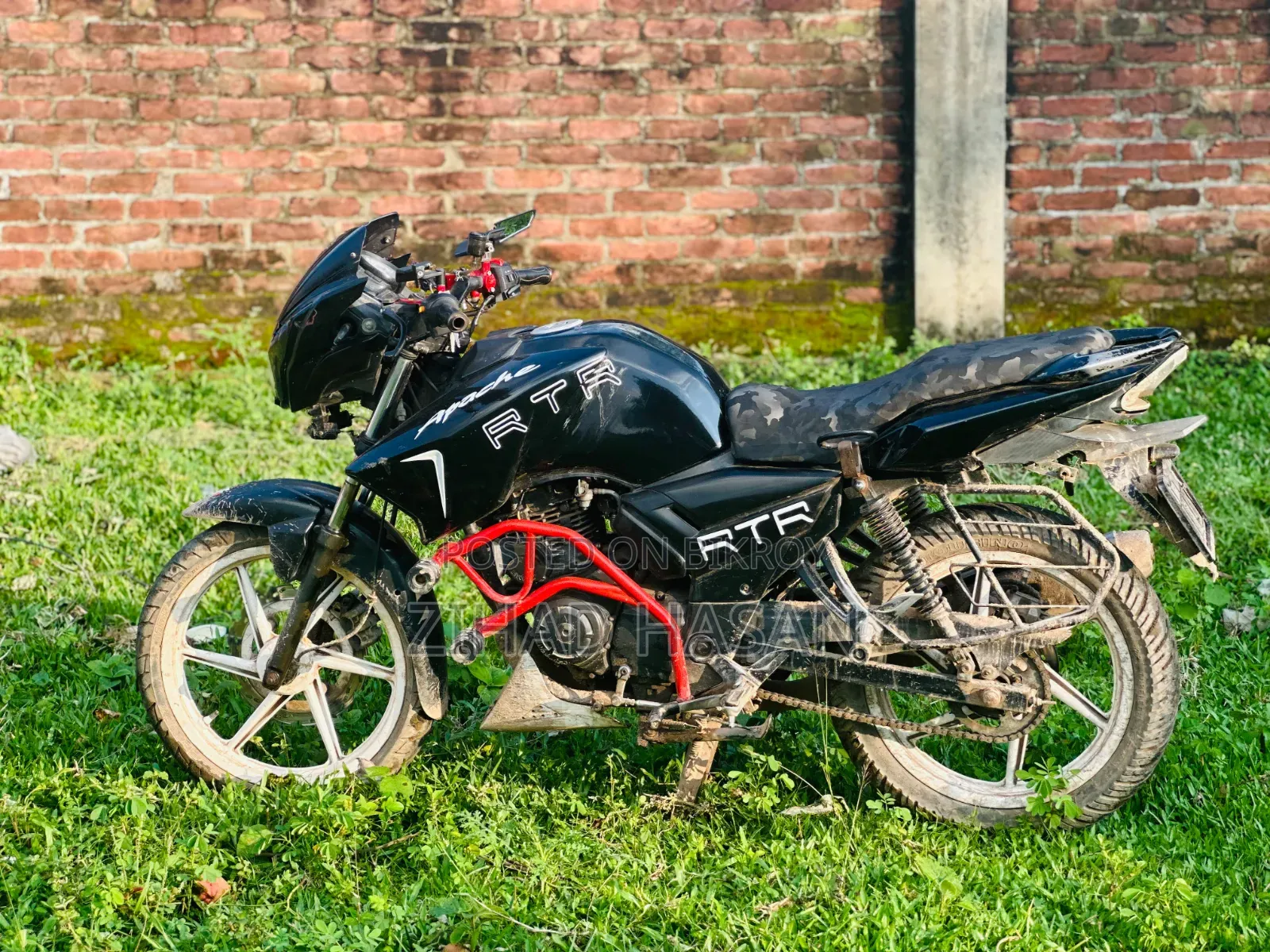 TVS Apache RTR 160 2V 2023 Black