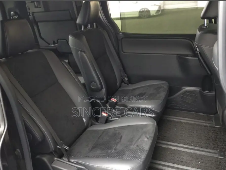 Toyota Voxy 2021 Black