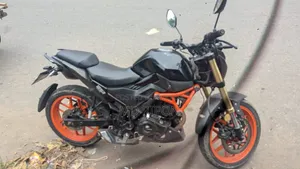 Runner Bolt 165R 2022 Black