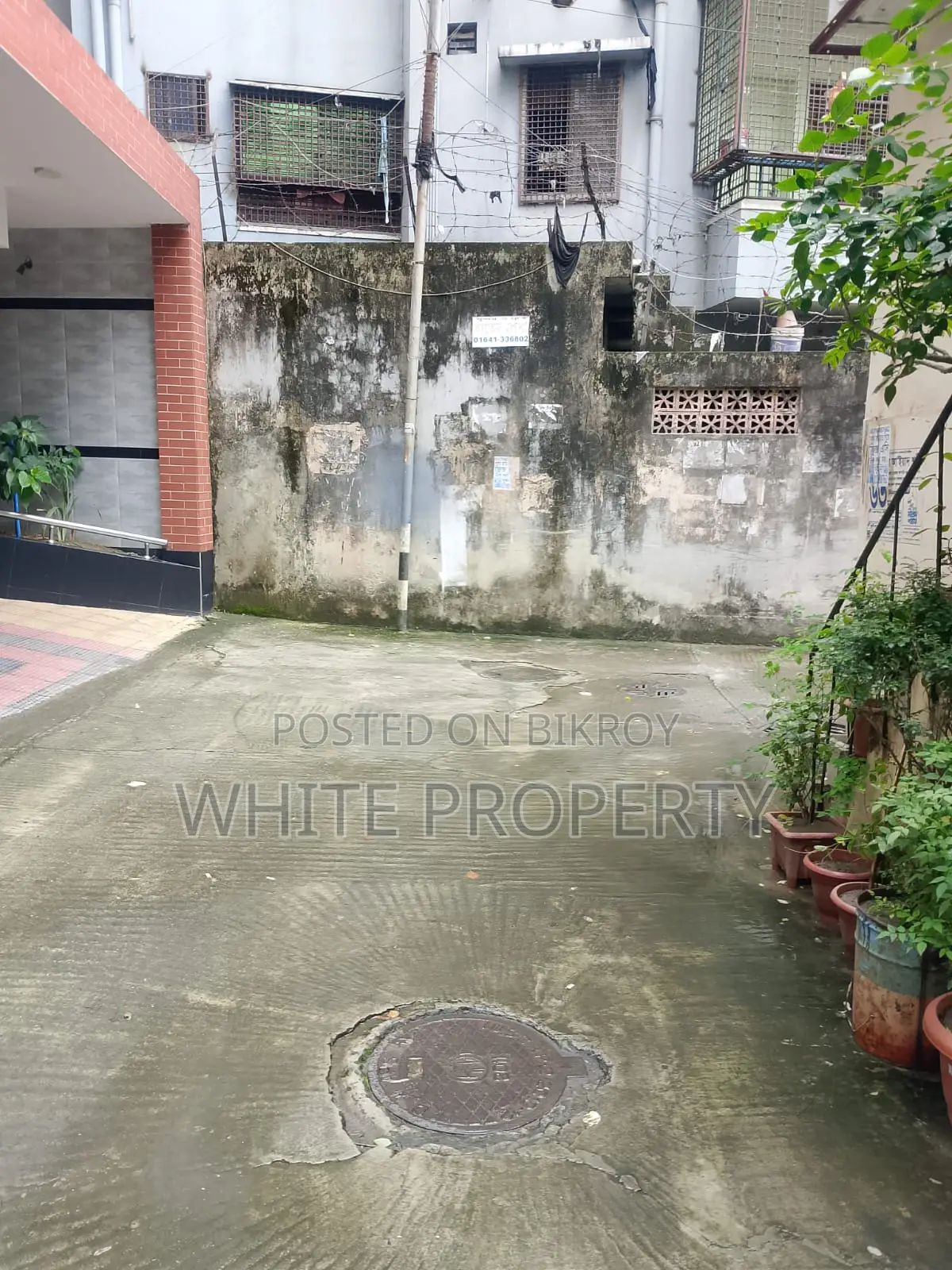 ৬ বেডরুমের বাড়ি, হোয়াইট প্রপার্টি, এলিফ্যান্ট রোড বিক্রয়ের জন্য